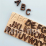 Planche puzzle avec des alphabets